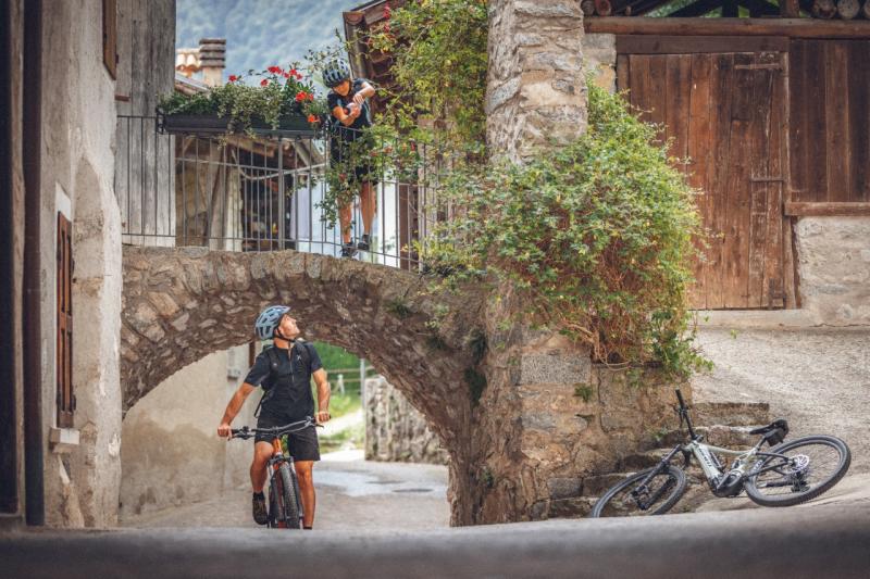 E-BIKE FOOD TOUR ... STORIE DI PROFUMI E DI SAPORI